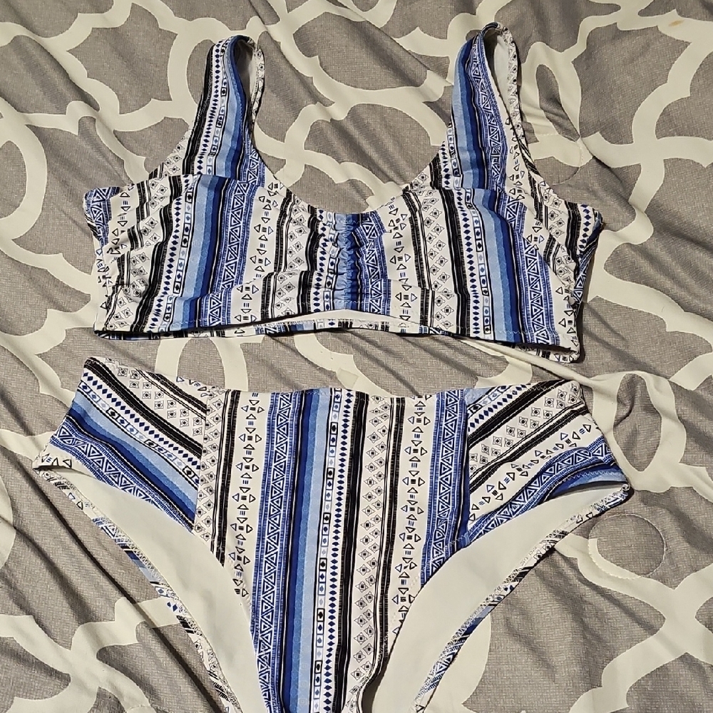 Cupshe Blue and Black Striped Bikini Set